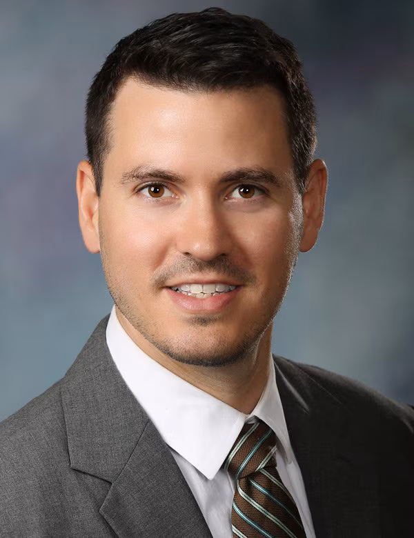 Daniel E Swanson, MD